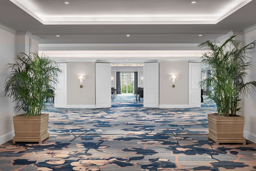Embassy Suites by Hilton Charleston Harbor Mt. Pleasant - photo 27