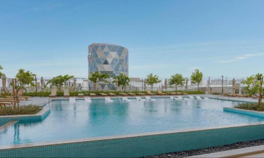 Cosy 2 Bed Apt Opposite Dubai Hills Mall — 4-Star Luxury Hotel in Dubai, United Arab Emirates