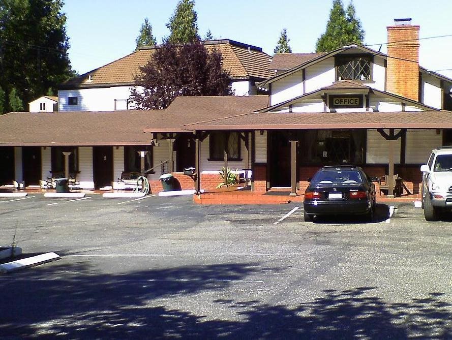 Coach N Four Motel — Grass Valley