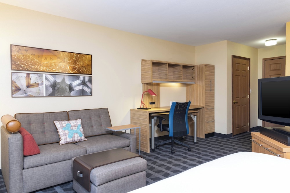 Towneplace Suites by Marriott East Lansing - photo 12