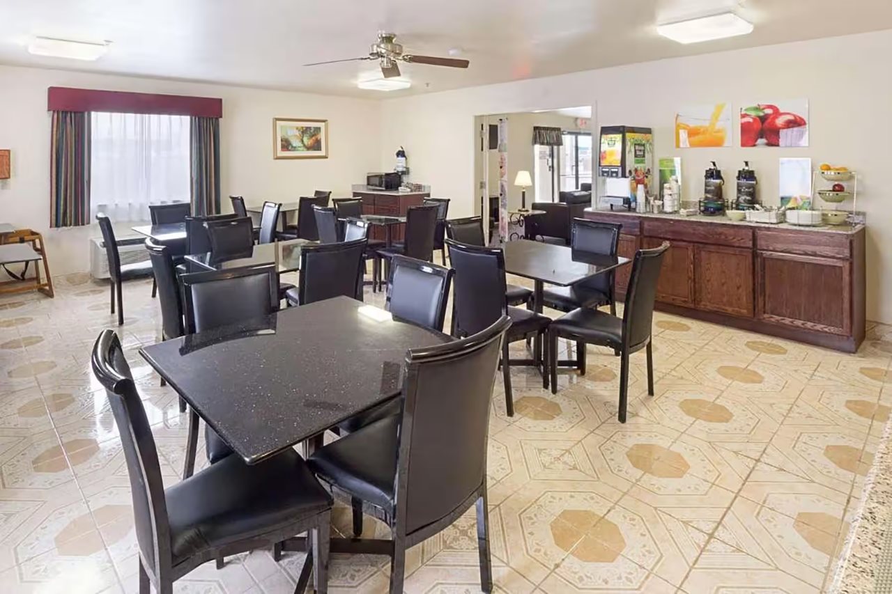 Baymont by Wyndham Del Rio - photo 4
