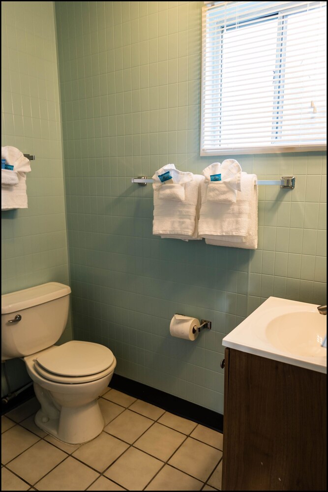 Marina Inn & Event Center - photo 42