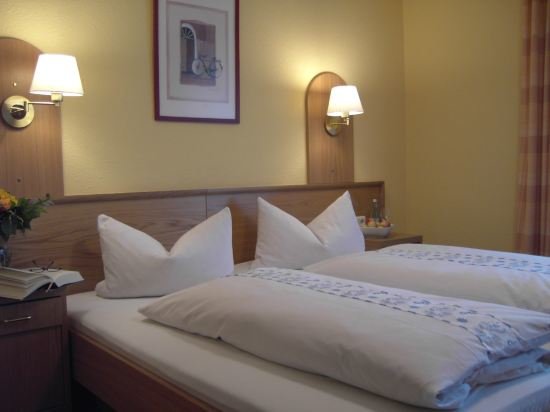 Vital & Wellnesshotel Schürger — hotel in Thurmansbang