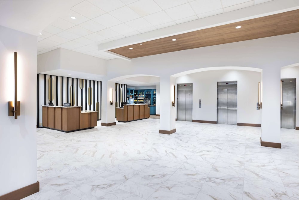 DoubleTree by Hilton Houston Medical Center Hotel & Suites - photo 5