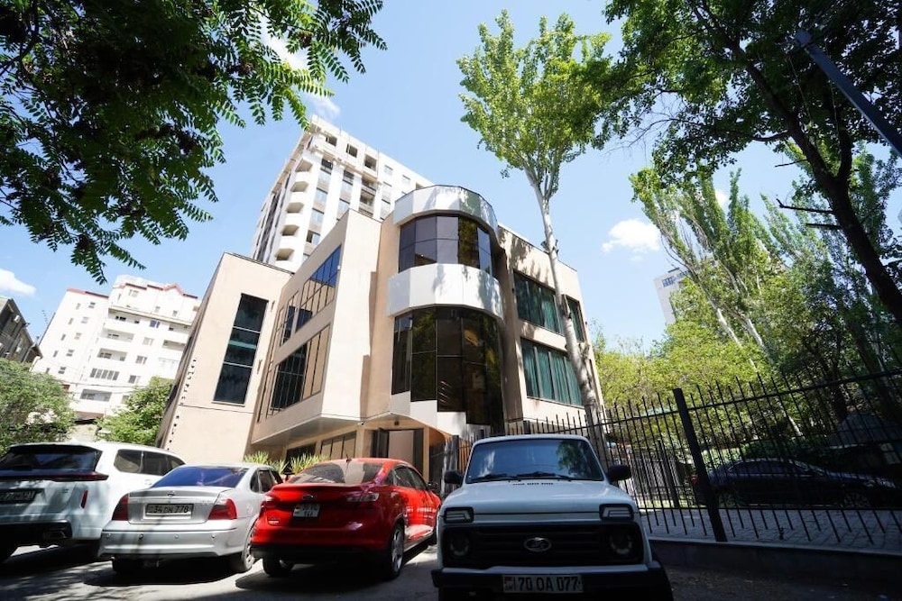 B&M Hotel - last minute hotel in Yerevan