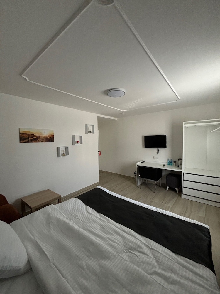Dido Diamond Hotel — Dietzenbach — photo 3