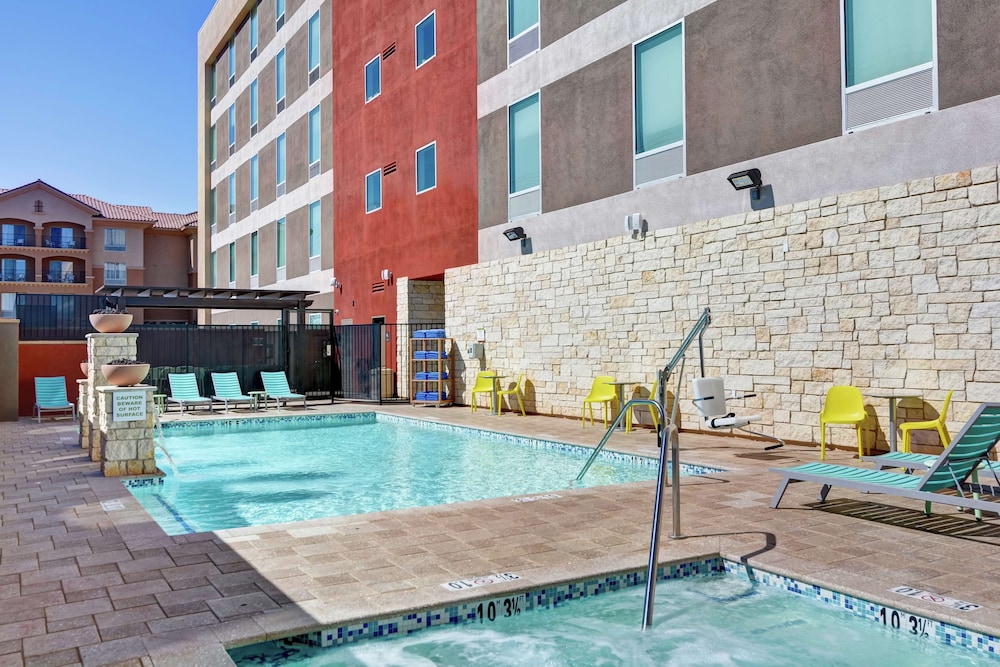 Home2 Suites by Hilton Las Vegas Strip South - photo 24