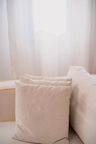 White Harmony 2 Bedroom Apartment — 4-Star Luxury Hotel in Marousi, Greece