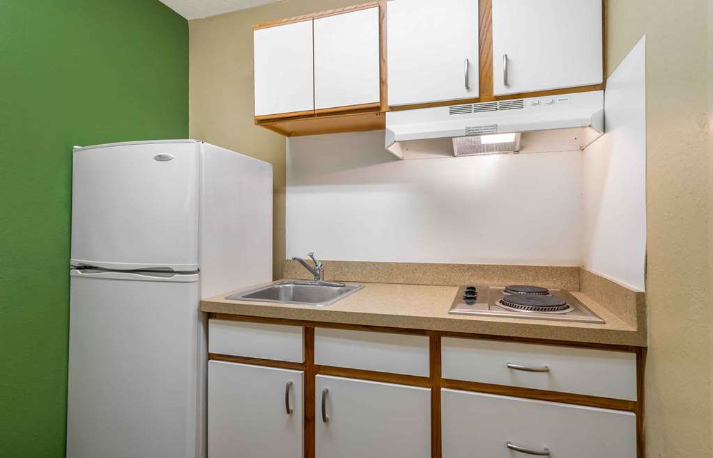 Extended Stay America Select Suites Tampa Brandon - photo 44