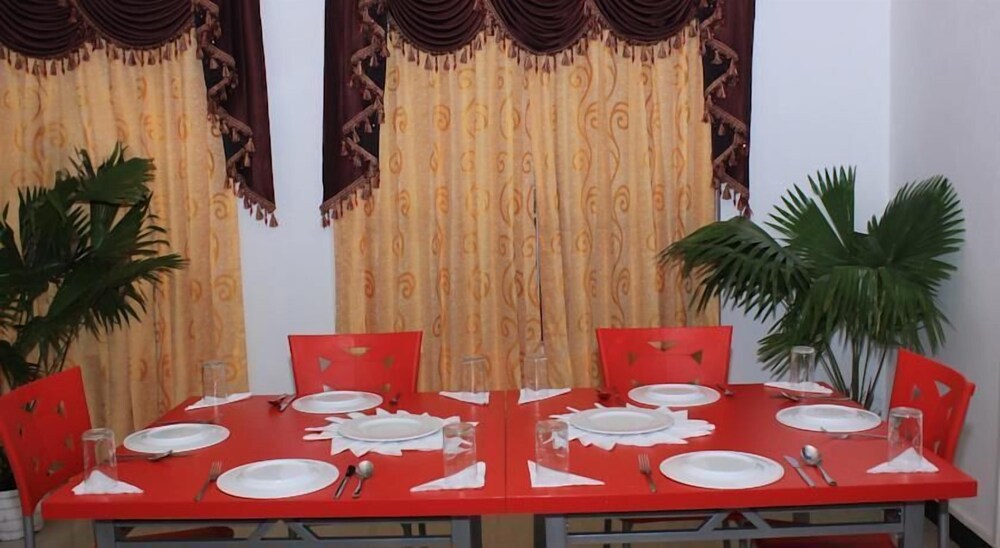 Guest Ryan in Negombo, Sri Lanka