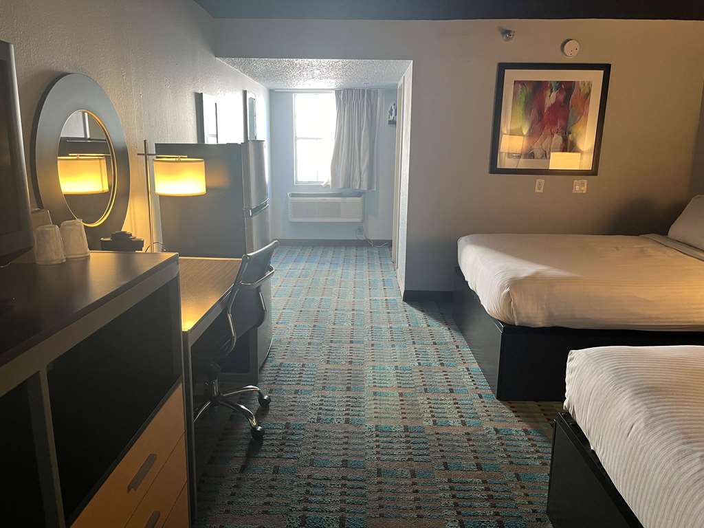 Fifth Season Suites - photo 13