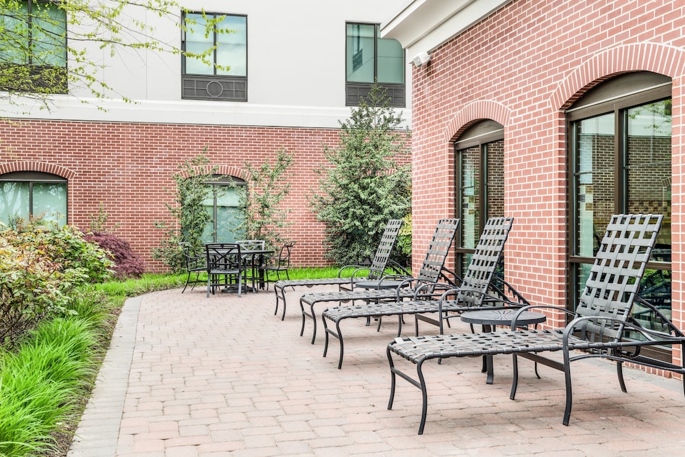 Holiday Inn Express & Suites Wilmington Newark by IHG - photo 42