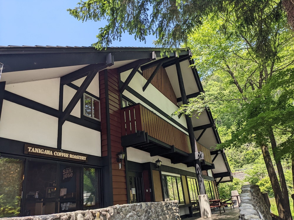 7 Days Premium - carbon neutral hotel in Chaoyang