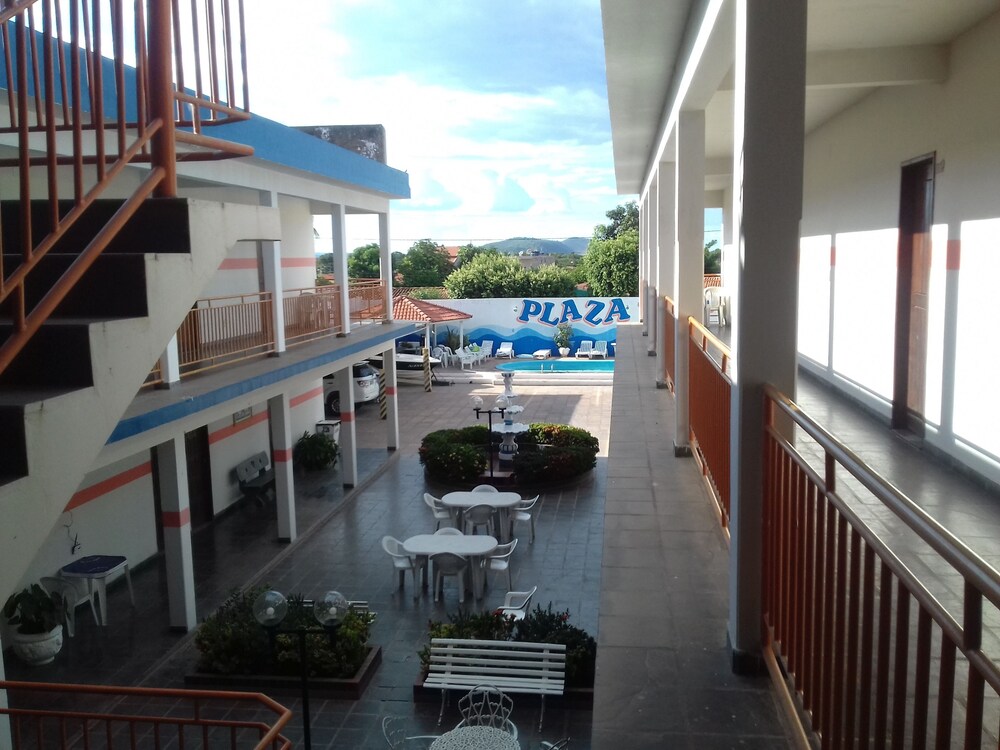 Plaza hotel — Ibotirama — photo 2
