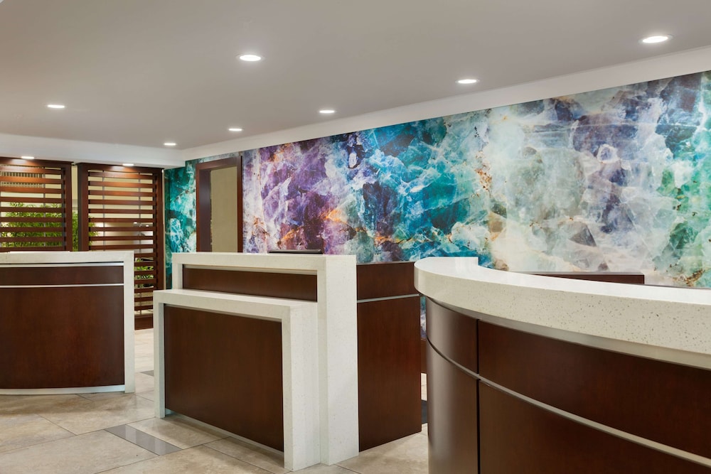 Embassy Suites by Hilton Atlanta Airport - photo 8
