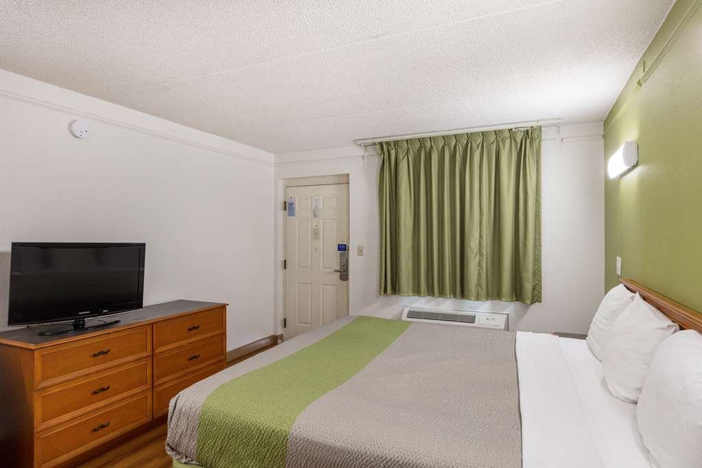 Motel 6 Knoxville TN - photo 16
