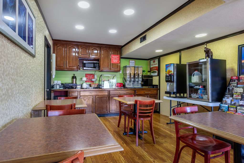 Econo Lodge Nashville near Percy Priest Lake - photo 28
