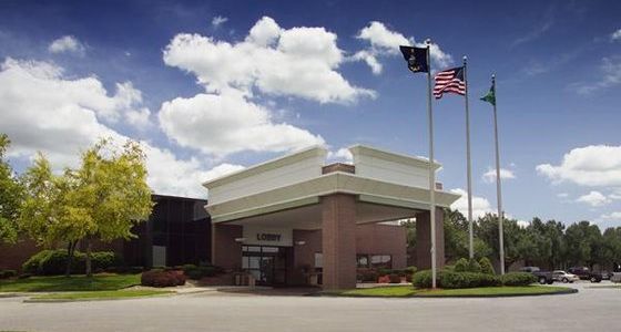 Holiday Inn Olathe Medical Center - photo 29