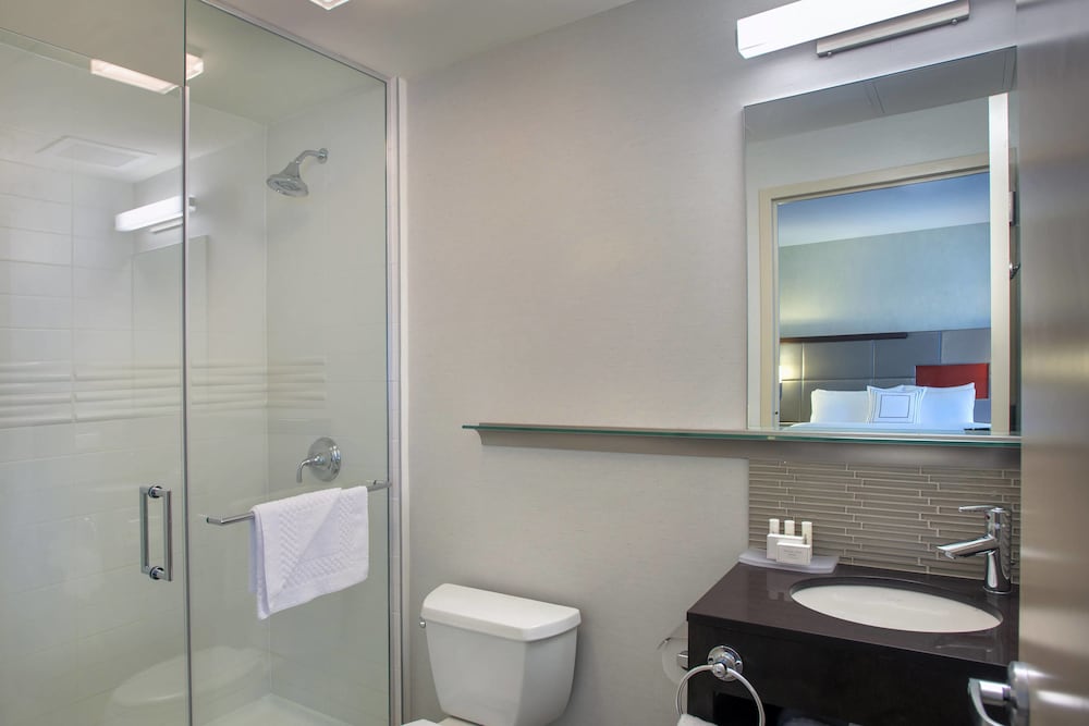Courtyard by Marriott New York Manhattan Herald Square - photo 6