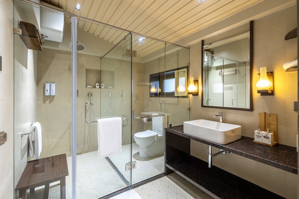 Amã Stays & Trails Sneh Villa Kodaikanal — 5-Star Luxury Hotel in Kodaikanal, India