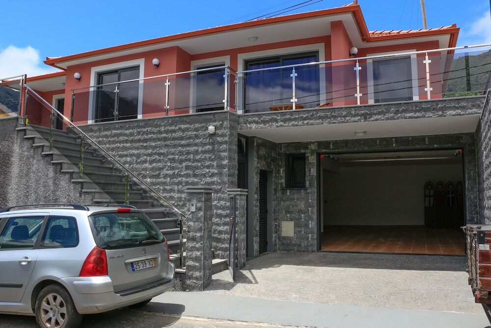 Cottage Bela Vista by Analodges — 4-Star Luxury Hotel in Sao Vicente, Portugal