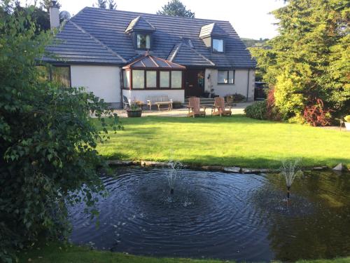 Kilmore Farmhouse — 4-Star Luxury Hotel in Drumnadrochit, United Kingdom