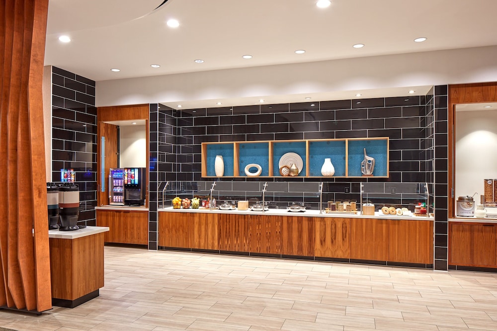 SpringHill Suites by Marriott Los Angeles Downey - photo 25