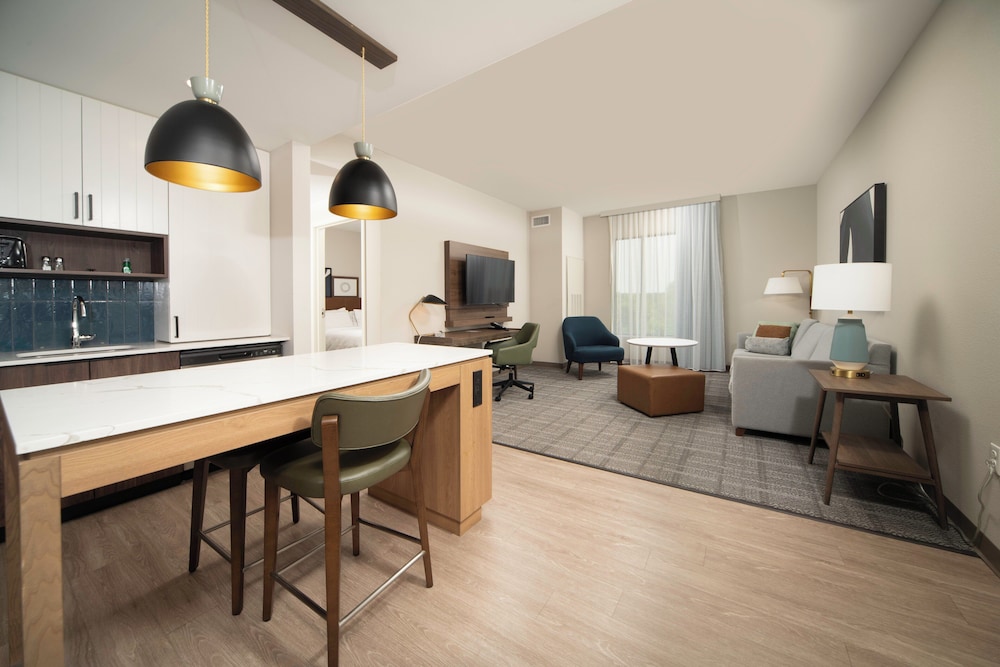 Staybridge Suites Cincinnati East Milford by IHG - photo 14