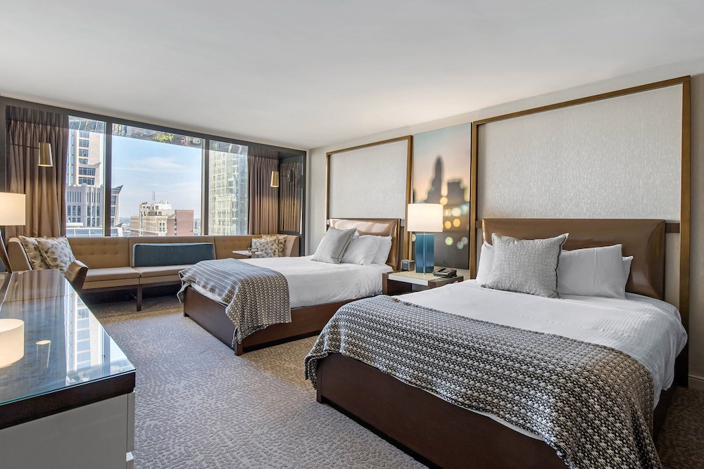 Omni Charlotte Hotel - photo 2