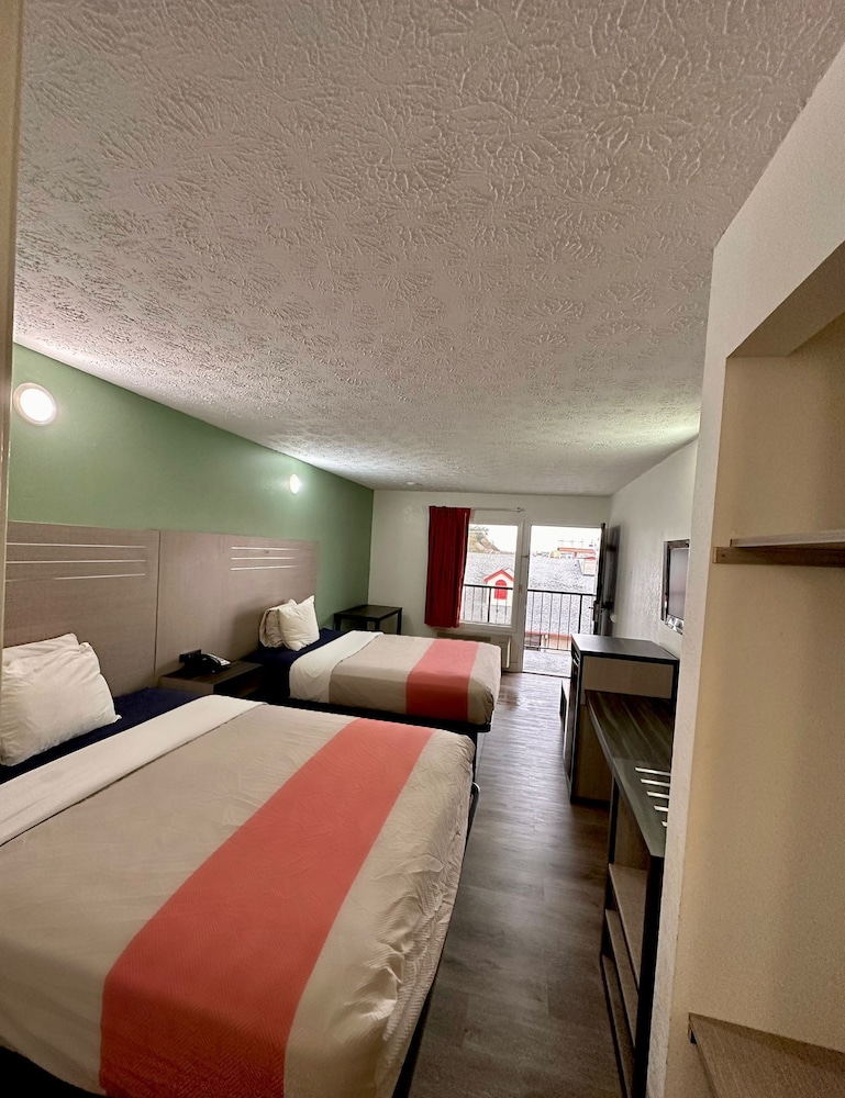 Briarstone Inn Pigeon Forge - photo 26