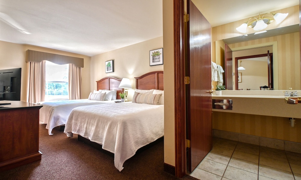 Four Seasons Island Resort - photo 13