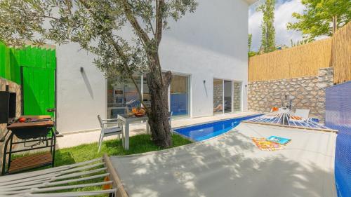 Islamlar Apartment with Private Pool — 4-Star Luxury Hotel in Kalkan, Turkey