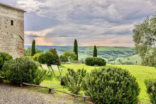 Podere Montechiari Nonna e Maria — 4-Star Luxury Hotel in Montalcino, Italy