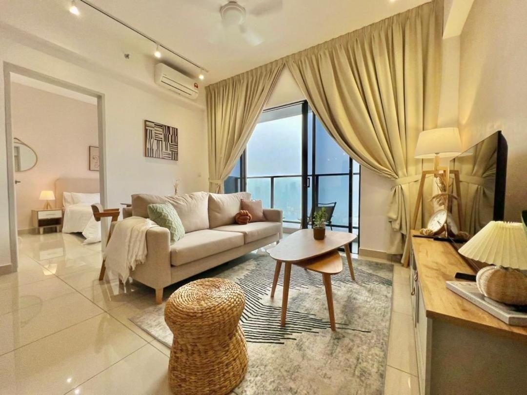 New Luxury 2bed 2bath apartment — 4-Star Luxury Hotel in Kuala Lumpur, Malaysia