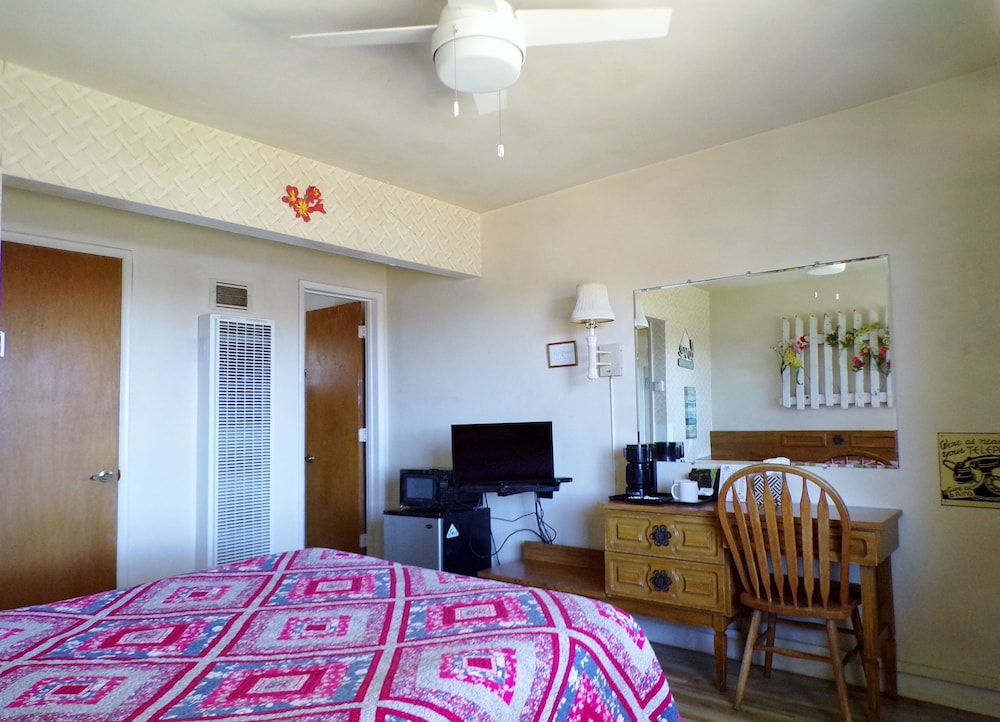 Cypress Tree Motel - photo 24
