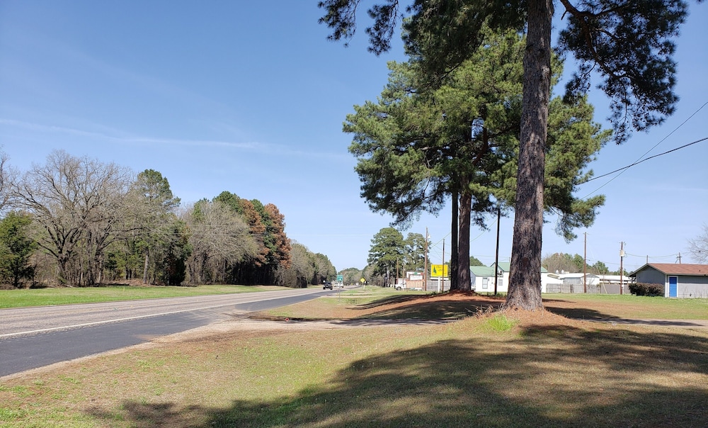 Clear Lakes Inn - photo 24