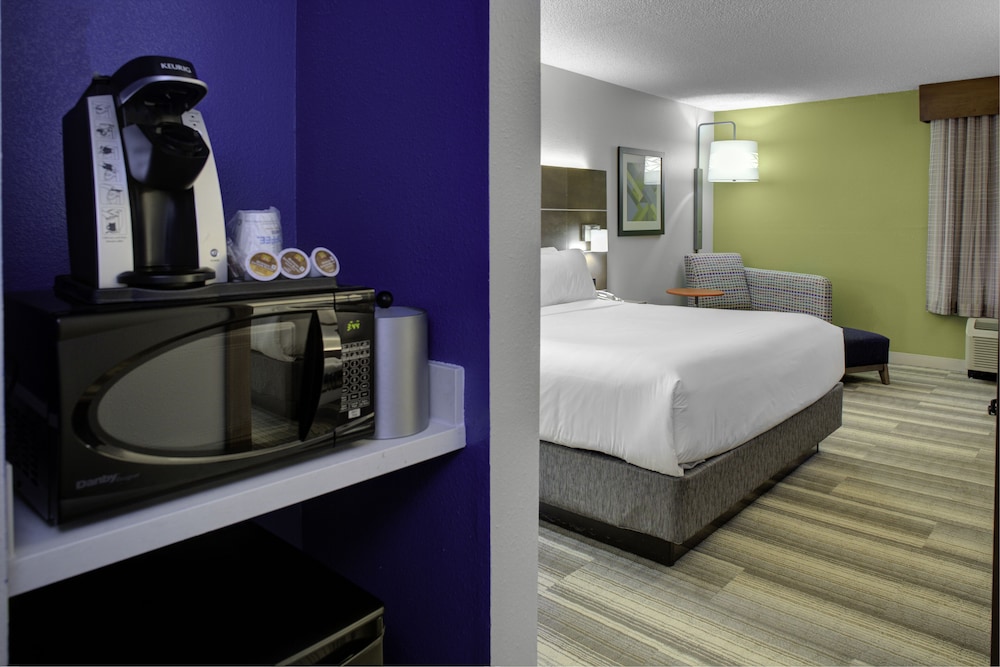 Holiday Inn Express Chester by IHG - photo 12