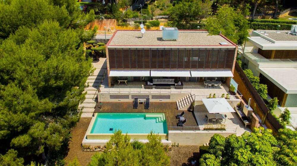 Tamarit Grand Design Villa TH02 — 4-Star Luxury Hotel in Tarragona, Spain