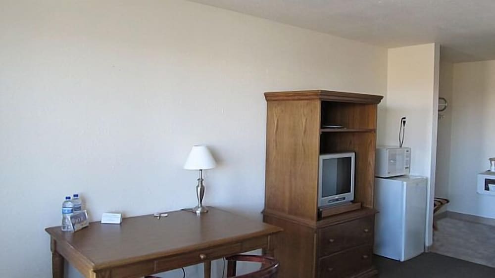 Sagebrush Inn - photo 11
