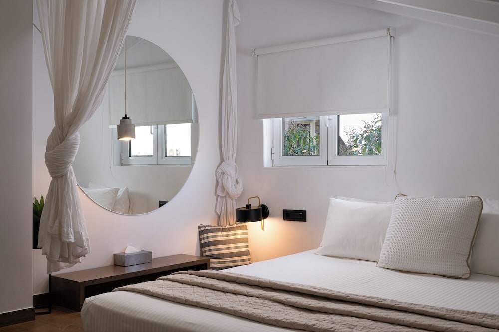 Sir Athens — 4-Star Luxury Hotel in Athens, Greece