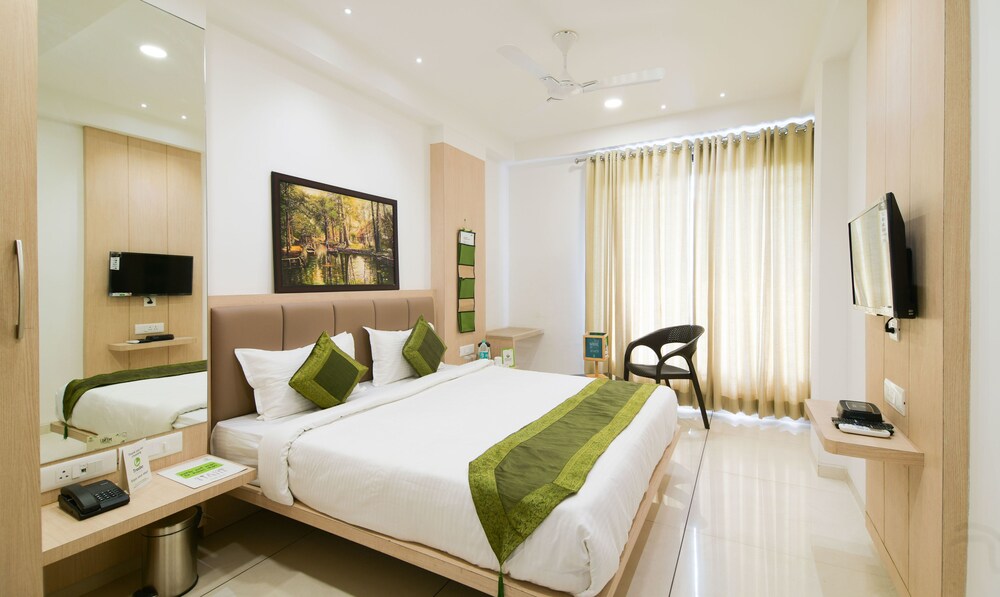 Treebo Avadh Residency - last minute hotel in Indore