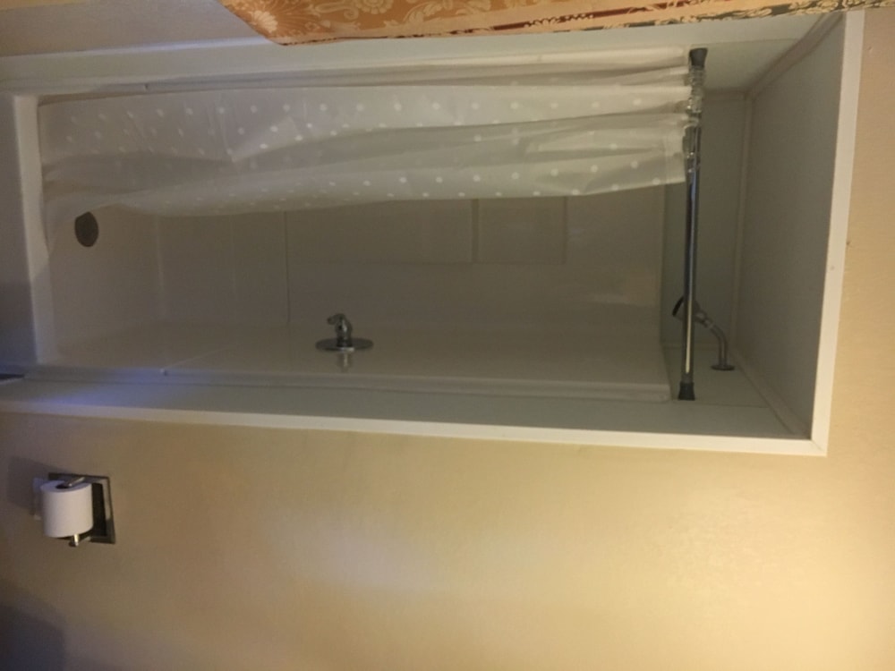 Pelican Inn and Suites - photo 10