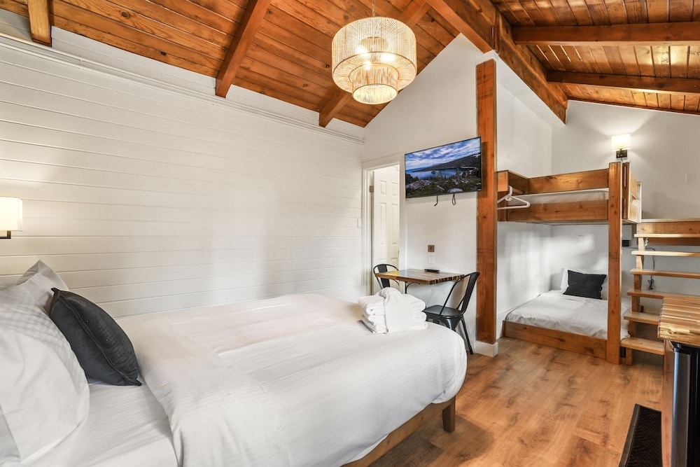 Tahoe Mountain inn - photo 36