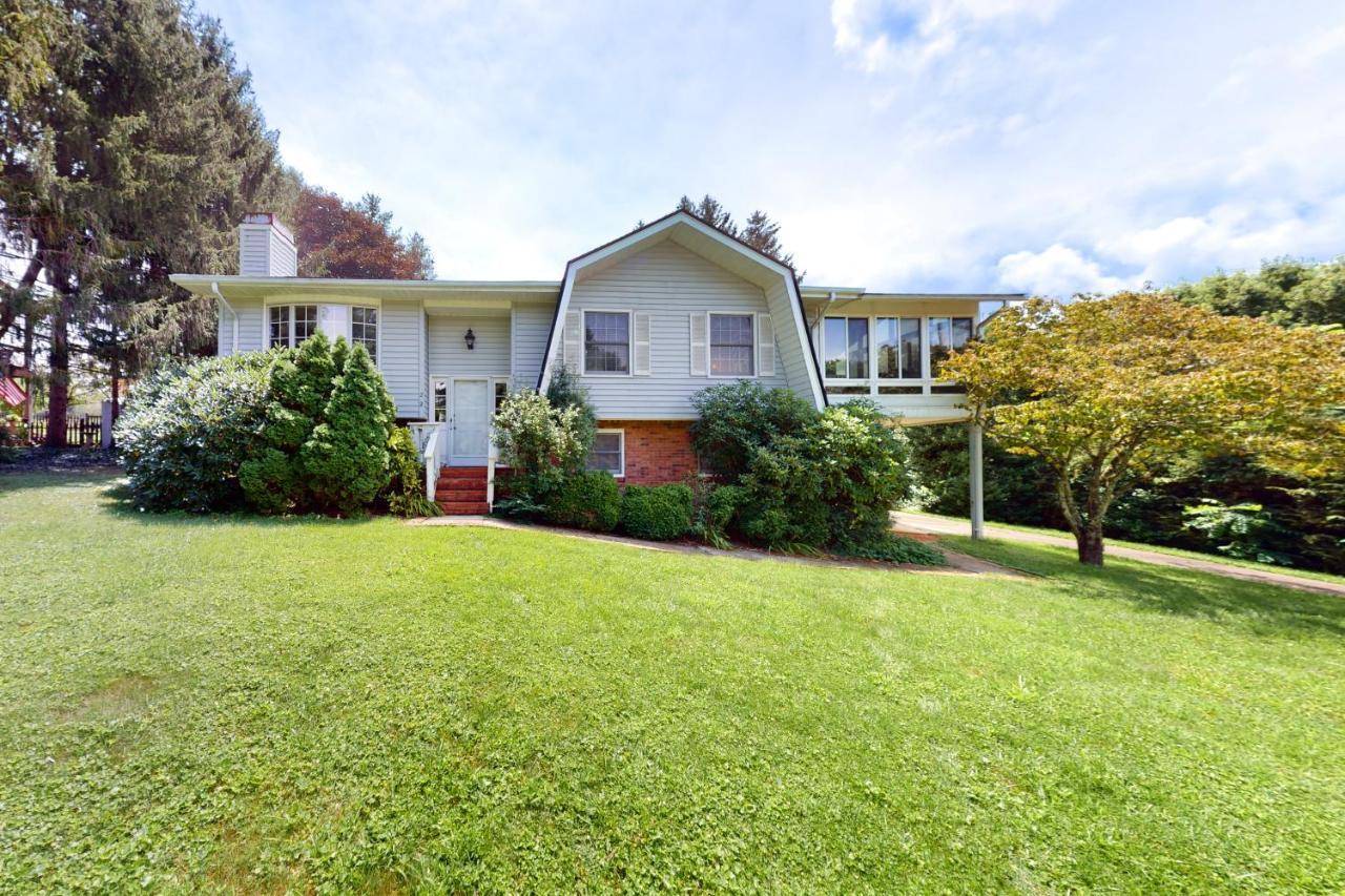 Dutch Treat in Lake Junaluska, United States