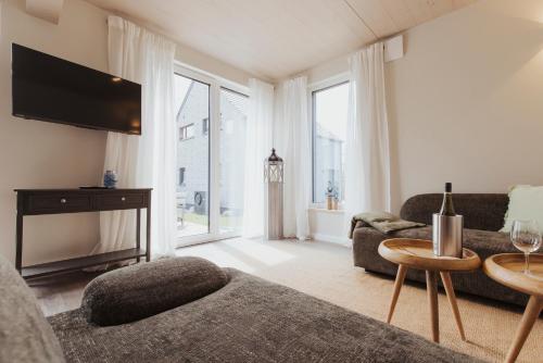 Neu Rugen Resrt Sagard Grozugige Gemutliche Doppelhaushalfte Bente Mit Terrasse — Sagard