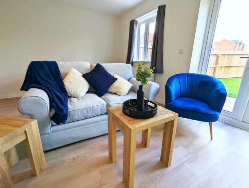 3 Bed Sleeps 6 3 Bath Parking WiFi — hotel in Watton