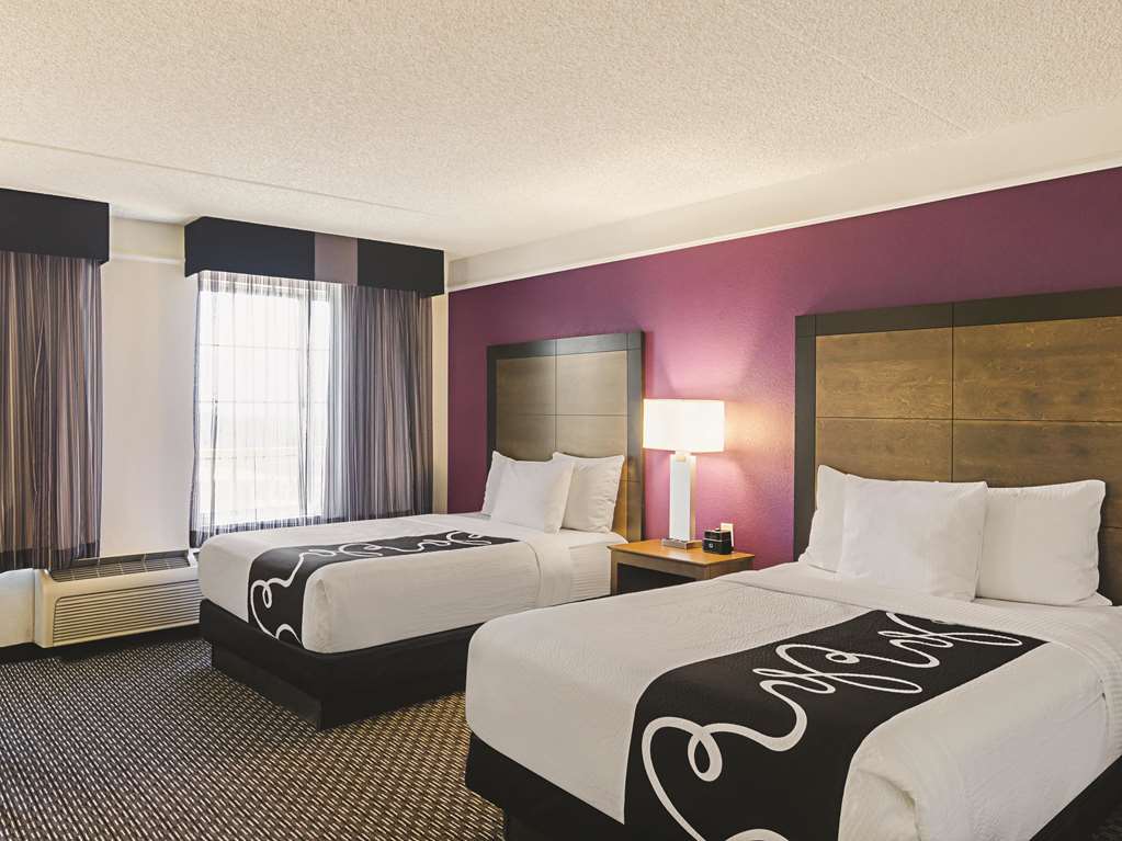 La Quinta Inn & Suites by Wyndham Denver Tech Center - photo 16