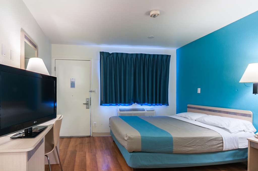 Motel 6 Green River UT - photo 11