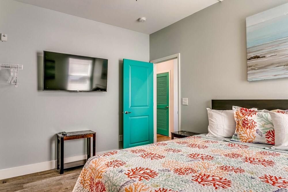 Together Resorts Cherry Grove Resort at 5405 A N Ocean Blvd - photo 18