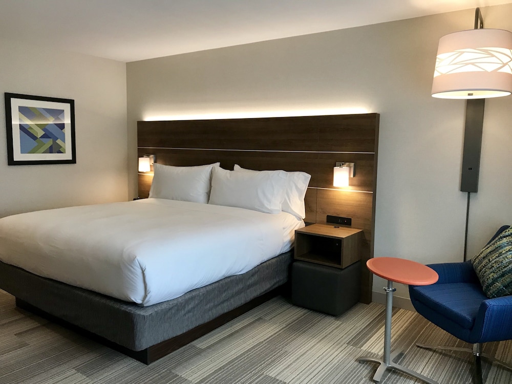 Holiday Inn Express & Suites Pasadena Los Angeles by IHG - photo 20